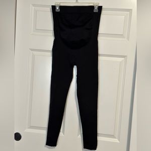 BLANQI Size Large Black Everyday Maternity Leggings.